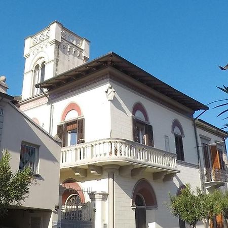 Torre Della Darsena Viareggio Exterior foto